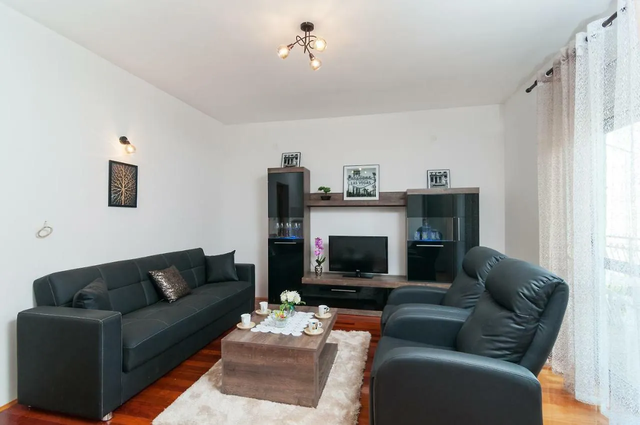 Yole Apartman Kastela Apartment